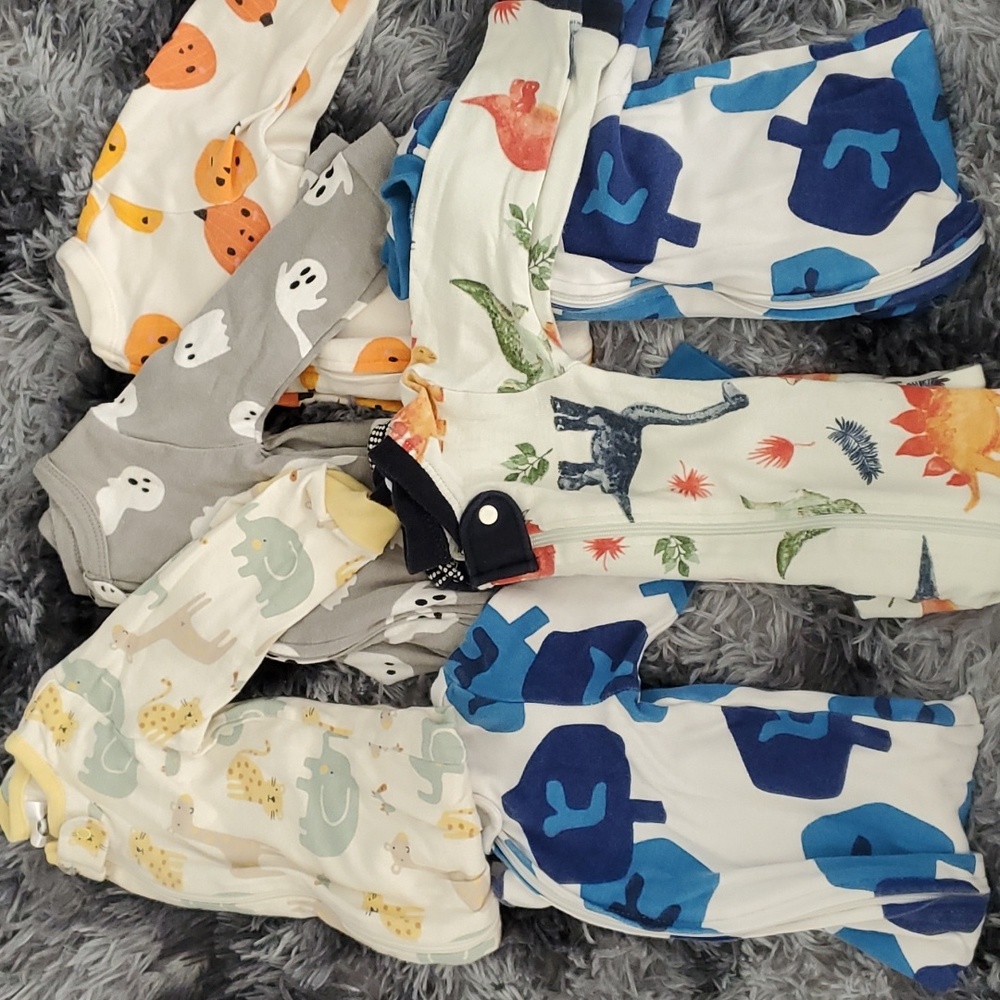 3-6 month pajamas bundle!